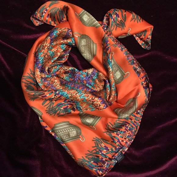 HSYT Tribal Print Silky Feeling Polyester Scarf - Picture 5 of 8